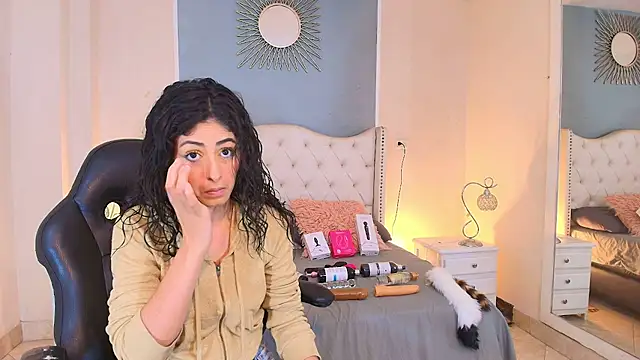 Snapshot of elizabeth_santos1 chatting on 07-07-26, 08:35 elizabeth santos1 online show from 07-07-26, 08:35