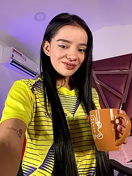 ZoeHarpers online show from 06-18-26, 12:42