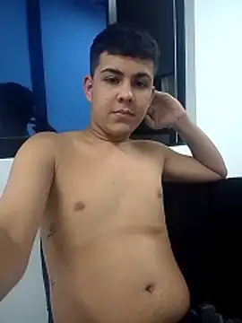 Snapshot of Jacobb_hott96 chatting on 04-20-26, 05:32 Jacobb hott96 online show from 04-20-26, 05:32