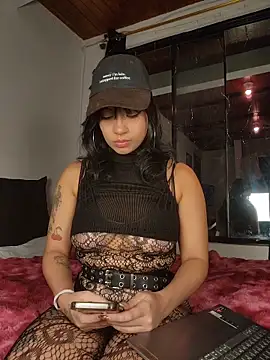 NefertitiXO online show from 06-02-26, 01:40