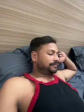 newdelhiBOY  online show from 05-22-26, 03:17