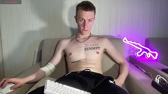 Travis Gracile online show from 06-15-26, 09:11
