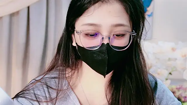Snapshot of Chan_Chann chatting on 07-09-26, 02:26 Chan Chann online show from 07-09-26, 02:26