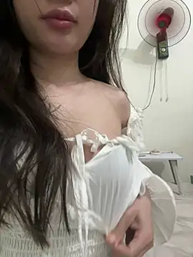 Snapshot of Neo-baby chatting on 05-09-26, 03:17 Neo-baby online show from 05-09-26, 03:17
