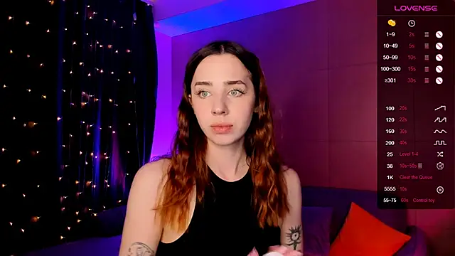 CharliGrace  online show from 05-06-26, 08:08