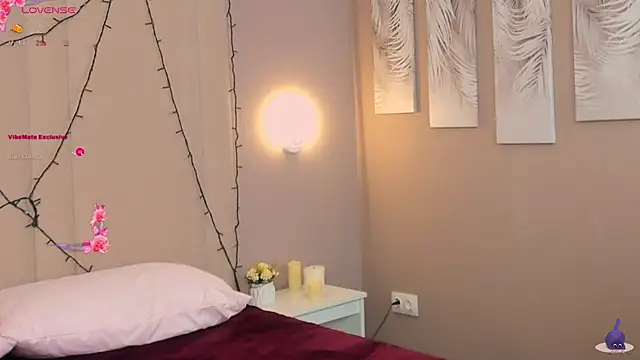 Snapshot of Liacandy_ chatting on 04-13-26, 09:15 Liacandy online show from 04-13-26, 09:15