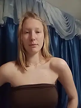Snapshot of Tanya_Savel chatting on 04-18-26, 11:14 Tanya Savel online show from 04-18-26, 11:14