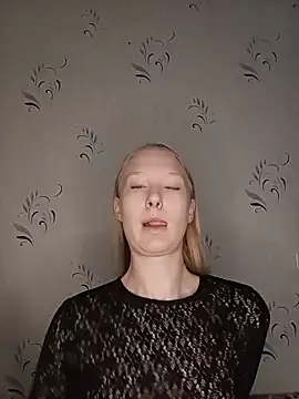Snapshot of Tanya_Savel chatting on 05-24-26, 07:35 Tanya Savel online show from 05-24-26, 07:35