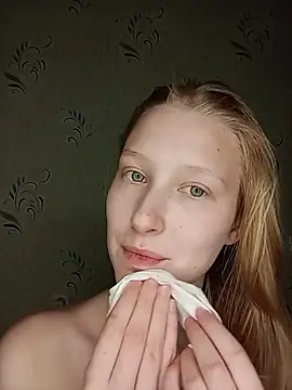 Snapshot of Tanya_Savel chatting on 05-29-26, 01:42 Tanya Savel online show from 05-29-26, 01:42