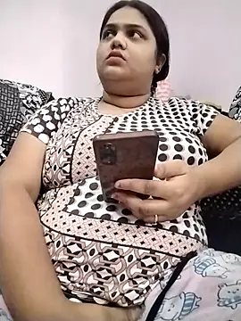 hotsilk21 online show from 06-15-26, 08:05