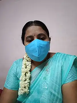 Snapshot of Tamilaunty35 chatting on 06-17-26, 04:19 Tamilaunty35 online show from 06-17-26, 04:19