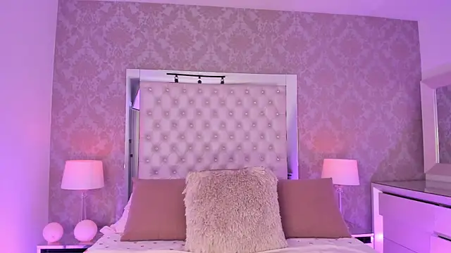 NatashaMilley online show from 04-24-26, 03:42