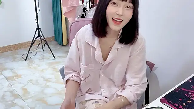 Snapshot of Kaixin-baobao chatting on 04-26-26, 08:01 Kaixin-baobao online show from 04-26-26, 08:01