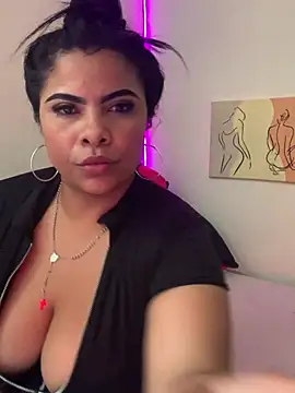Snapshot of megan_purpura chatting on 04-29-26, 05:30 megan purpura online show from 04-29-26, 05:30