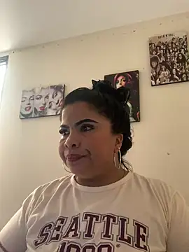 Snapshot of megan_purpura chatting on 04-30-26, 02:12 megan purpura online show from 04-30-26, 02:12