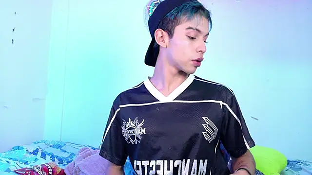 Snapshot of Apolo_Prince1 chatting on 07-06-26, 09:39 Apolo Prince1 online show from 07-06-26, 09:39