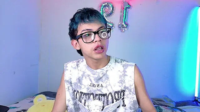Snapshot of Apolo_Prince1 chatting on 07-11-26, 10:33 Apolo Prince1 online show from 07-11-26, 10:33