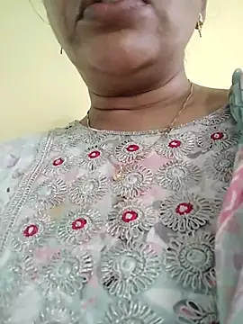 Snapshot of Monika_telugu_queen chatting on 07-02-26, 08:20 Monika telugu queen online show from 07-02-26, 08:20