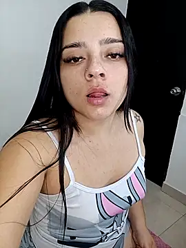 Snapshot of Sussy_Star chatting on 04-18-26, 02:15 Sussy Star online show from 04-18-26, 02:15