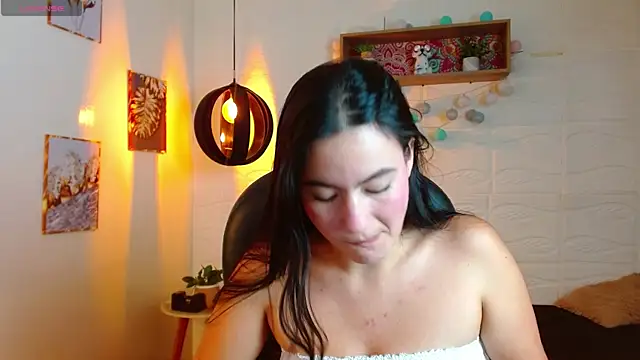 rosaleia  online show from 06-13-26, 04:43