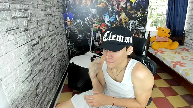sebas jusa online show from 07-18-26, 01:04