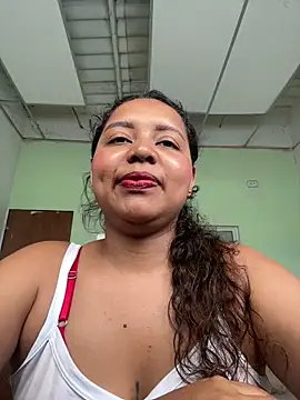 Ninibella online show from 04-28-26, 07:52
