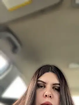 Snapshot of AmeliaBronze chatting on 04-15-26, 06:53 AmeliaBronze online show from 04-15-26, 06:53