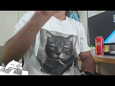 Snapshot of NotEEGamer chatting on 07-10-26, 01:36 NotEEGamer online show from 07-10-26, 01:36