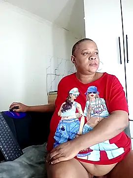 BUSTYQUEEN56  online show from 04-20-26, 07:11