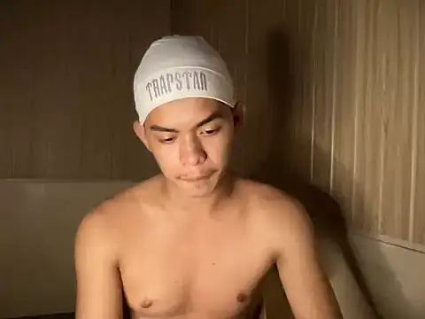 yourhotasian jhonpol16 online show from 07-08-26, 07:18