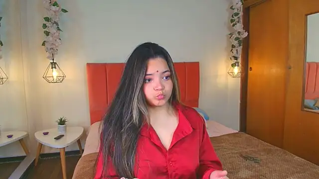 Snapshot of Shadya_ chatting on 06-10-26, 03:29 Shadya online show from 06-10-26, 03:29