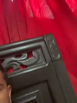 sebsshot18 online show from 04-29-26, 06:14