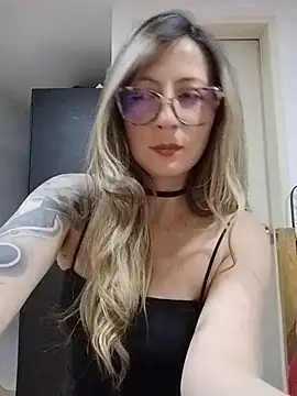 VALELUXX online show from 05-16-26, 02:19