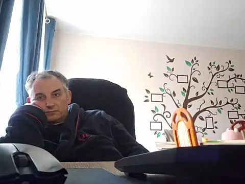 Piotr481 online show from 05-07-26, 04:12
