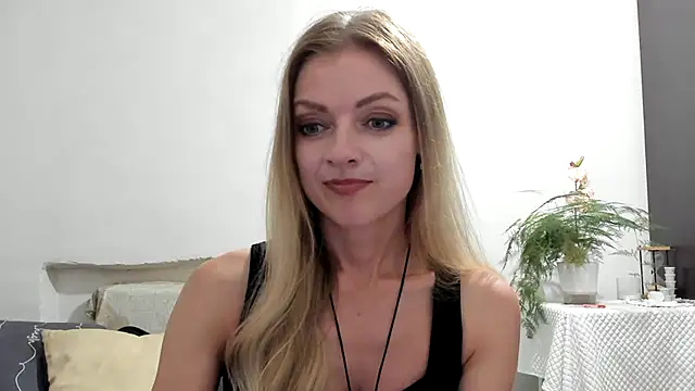 Snapshot of Severina7 chatting on 07-21-26, 07:49 Severina7 online show from 07-21-26, 07:49
