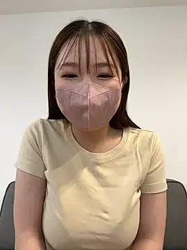 Snapshot of MOKAchann chatting on 06-15-26, 12:02 MOKAchann online show from 06-15-26, 12:02