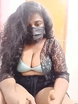 Snapshot of Chinnu-24 chatting on 05-10-26, 06:02 Chinnu-24 online show from 05-10-26, 06:02