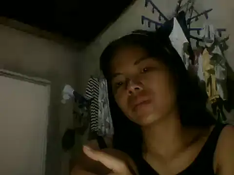 trixiavia online show from 04-13-26, 03:17