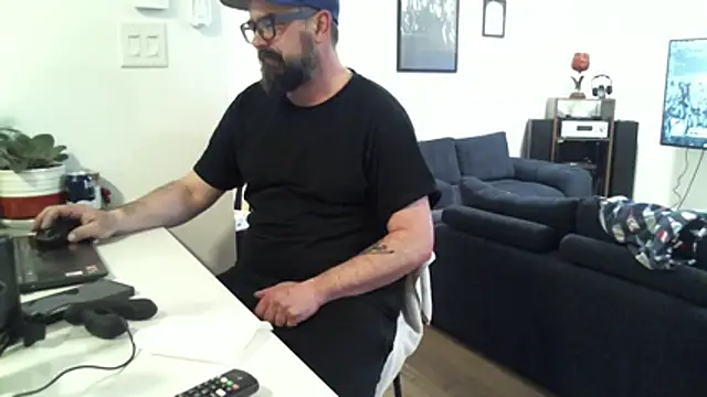 Danos47x online show from 04-15-26, 10:32