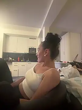 CurlyRouge online show from 04-25-26, 10:51