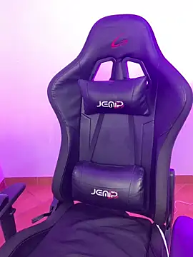 miss carly online show from 04-21-26, 06:01