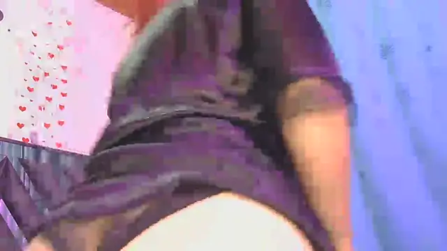 Snapshot of tinny_emiily chatting on 07-26-26, 03:36 tinny emiily online show from 07-26-26, 03:36