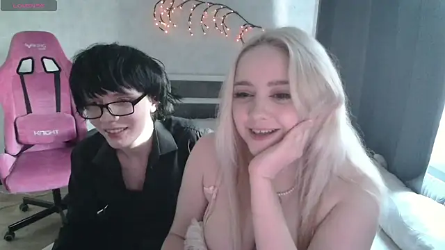 Snapshot of ScallyMilana chatting on 04-27-26, 12:58 ScallyMilana online show from 04-27-26, 12:58