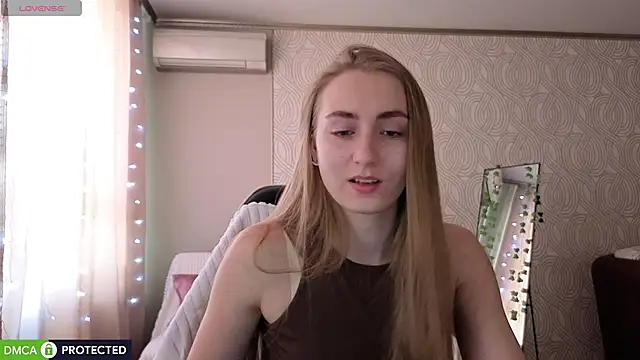 Your Emily25 online show from 07-10-26, 01:10