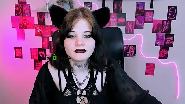 nikki kiss  online show from 05-21-26, 09:16