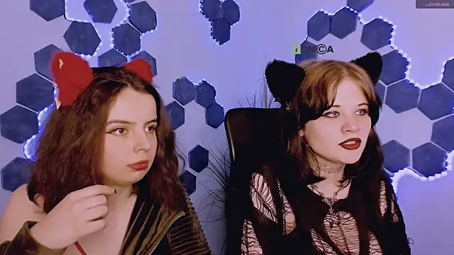 nikki kiss  online show from 05-29-26, 09:18