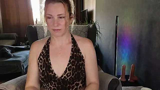 Sharon Red online show from 07-15-26, 09:14