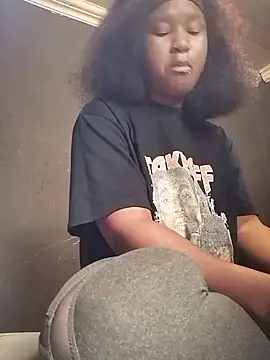 Diva-girl1 online show from 04-17-26, 11:46