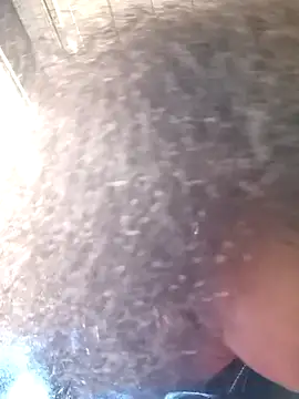 Diva-girl1 online show from 04-23-26, 06:47