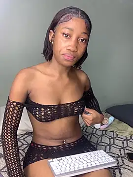Snapshot of Petite_BUNNYWORXXX chatting on 04-21-26, 12:56 Petite BUNNYWORXXX online show from 04-21-26, 12:56